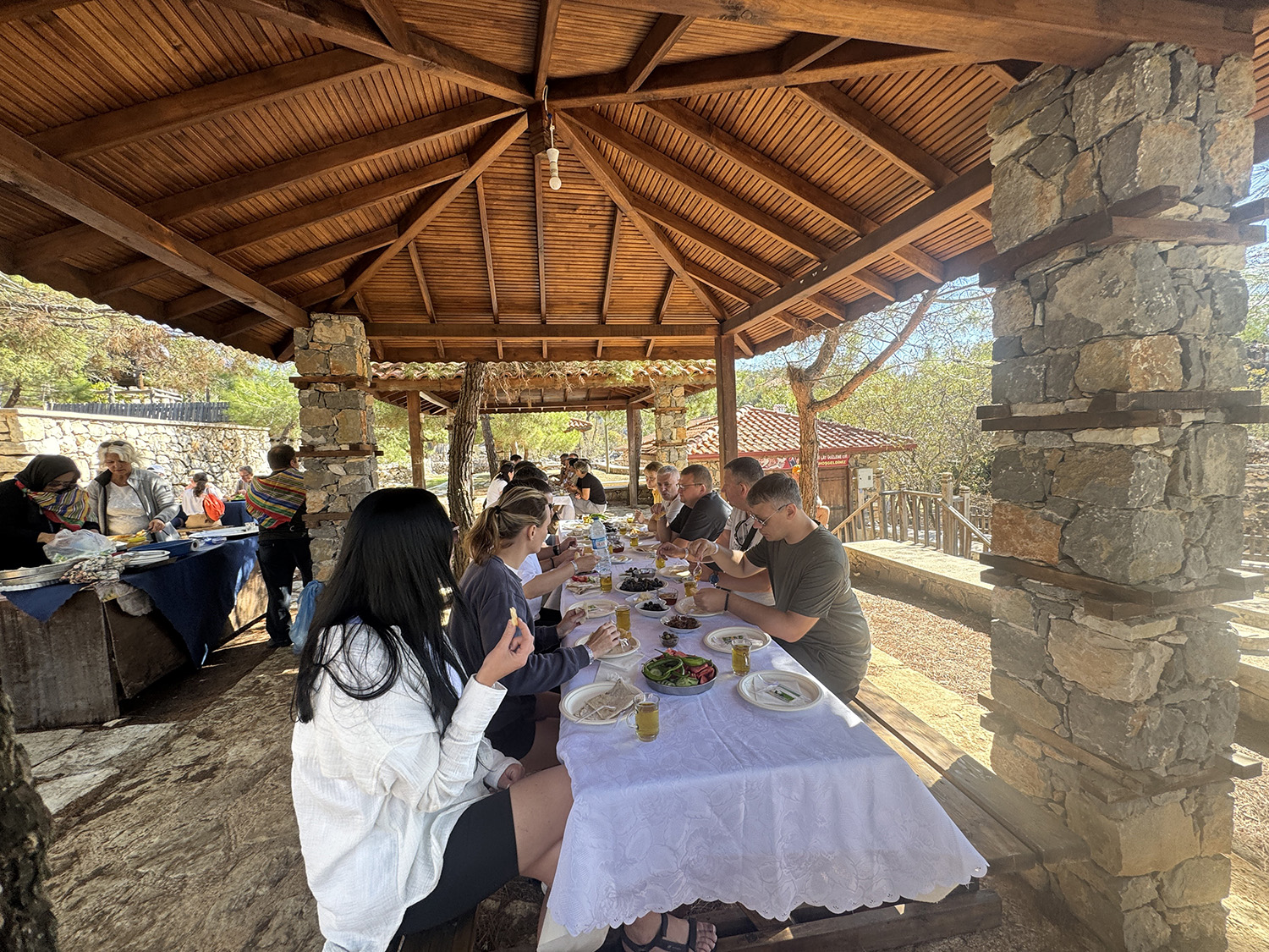 Litvanyalı Turistler Tarihi Köye Hayran Kaldı (6)