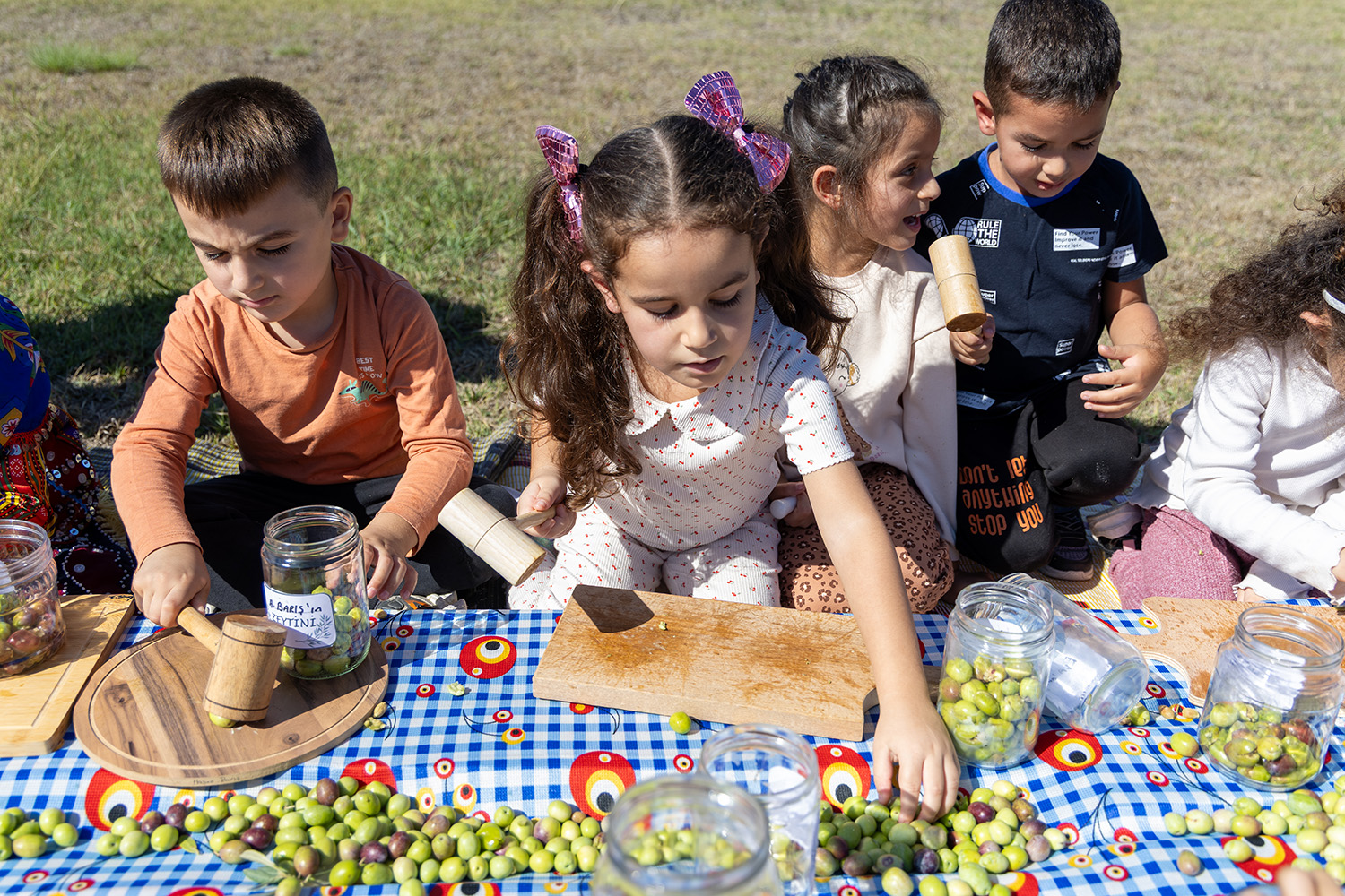 Manavgat’ta Minik Eller Zeytin Hasadında (9)