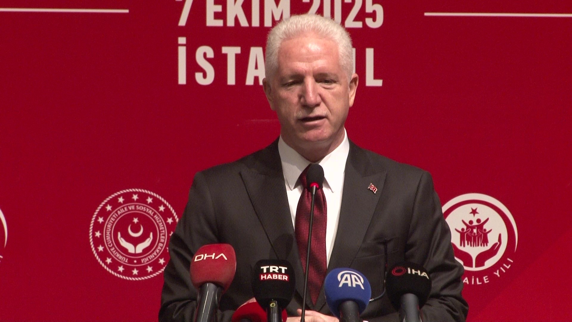 Muhtarlarla Buluşan Bakan Göktaş Sizlerin Farkındalığı, Aileyi Koruma Çabamızın En Güçlü Halkasıdır (4)