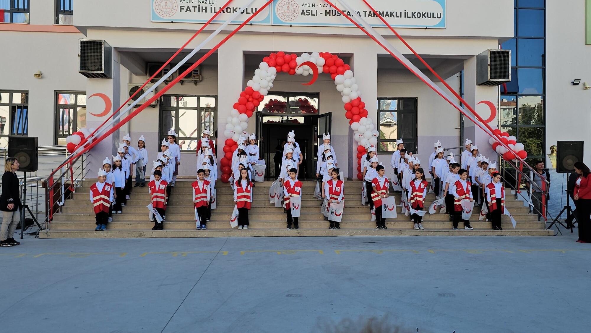 Nazillide Kizilay Haftasi (2)