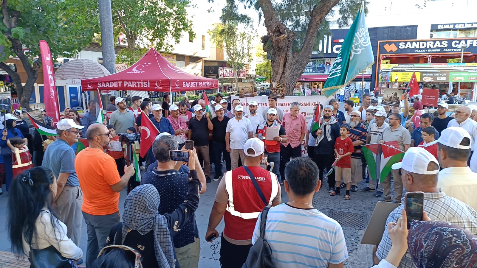 Saadet Gençliği'nden Net Mesaj (1)
