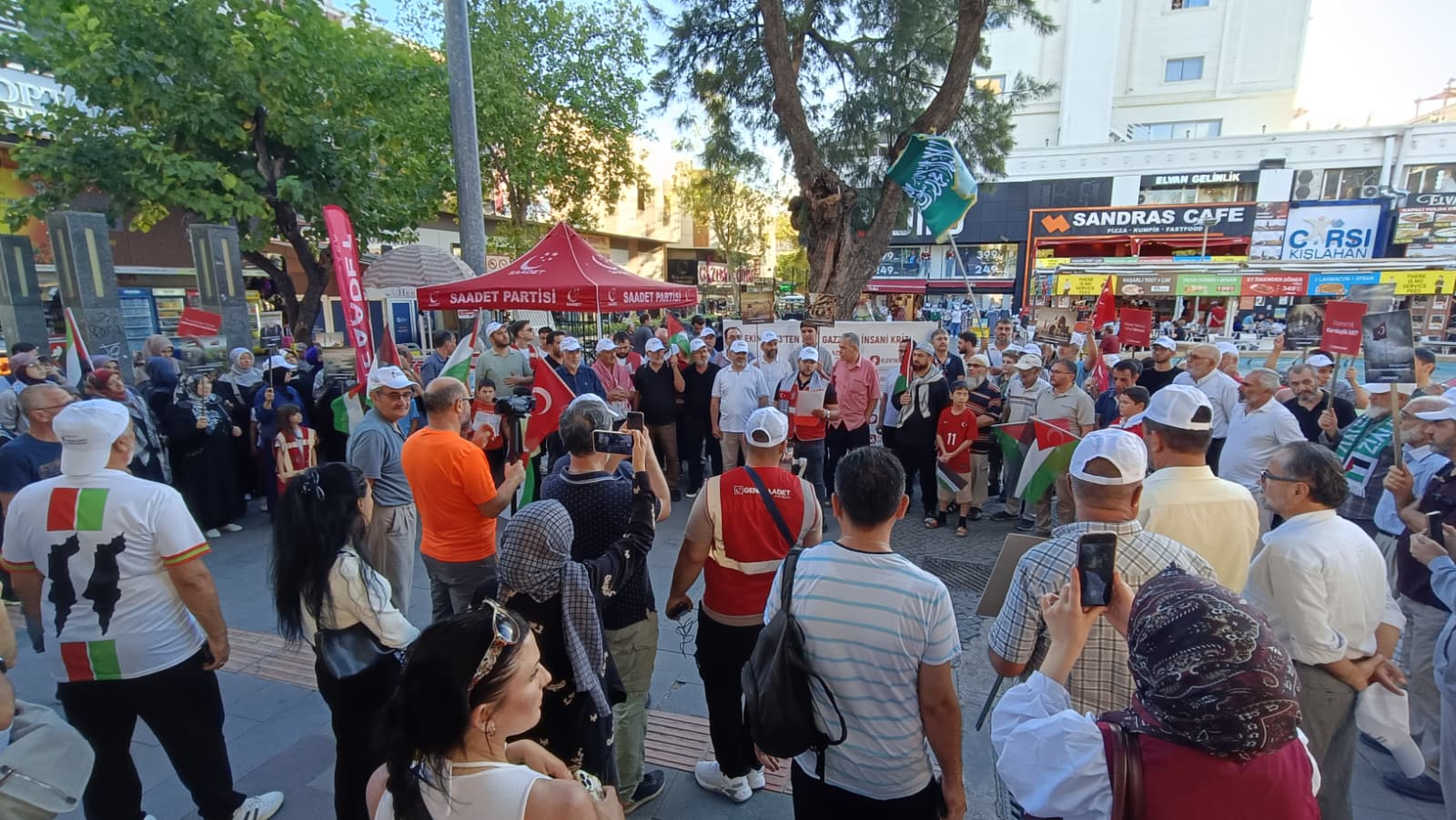 Saadet Gençliği'nden Net Mesaj (5)