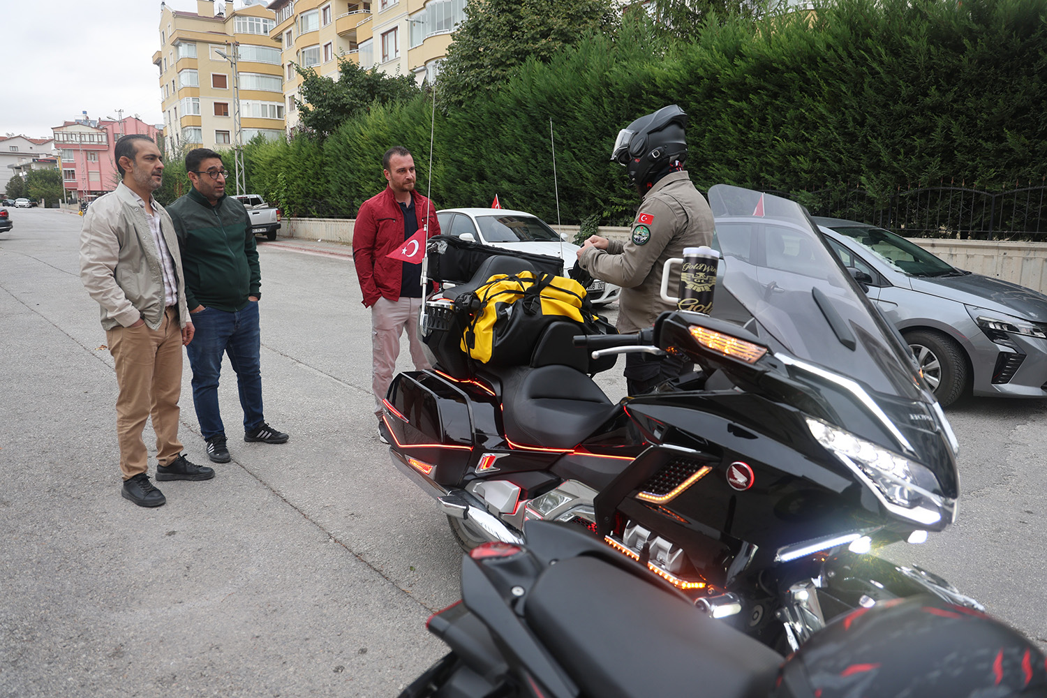Tam 3 Bin 707 Kilometre Motosikletle Umreye Gitmek Için Yola Çıktı (8)