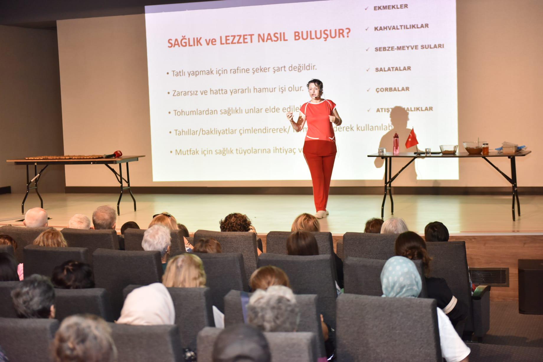 Uluslararasi Yaslilikta Saglik Ve Esenlik Festivalinde Saglikli Yas Almak Konusuldu 5