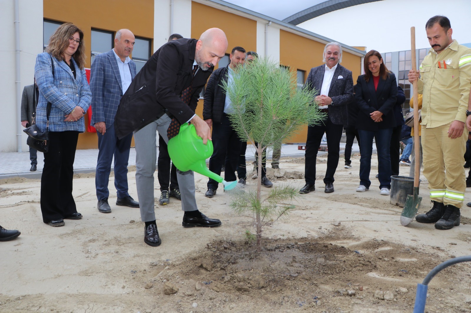 350 Fidan Toprakla Buluştu (2)