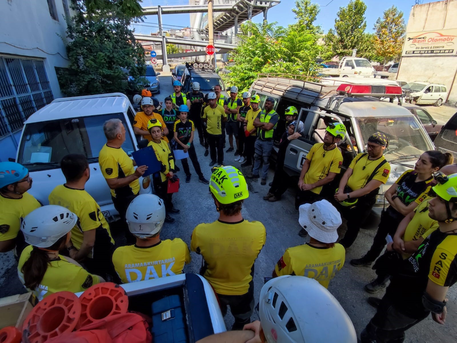 9 Yıldır Arama Kurtarma Operasyonlarında Gönüllü Olarak Yardımcı Oluyor (3)