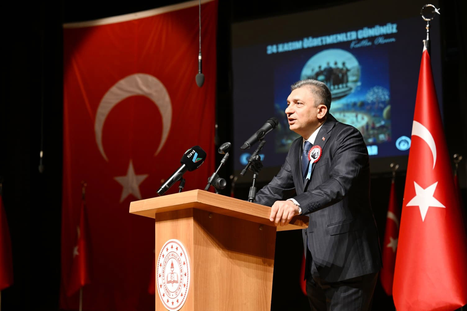 A N T A L Y A’ D A 24 K A S I M O G R E T M E N L E R G U N U K U T 1030696 305820