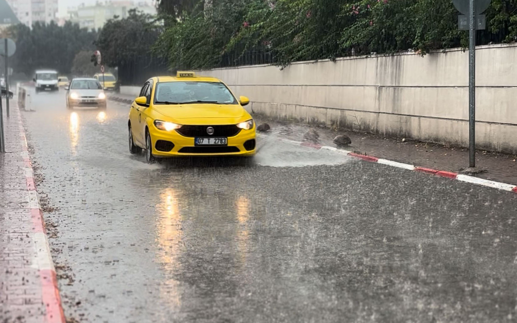 A N T A L Y A D A S A G A N A K Y E R I N I F I R T I N A V E D O 1003671 297800