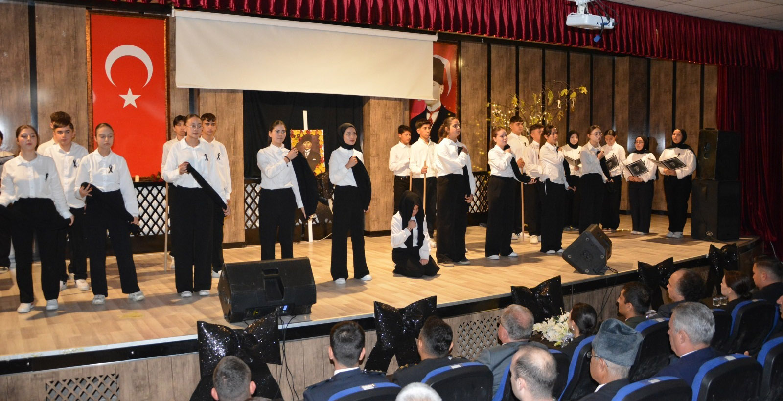 A T A T U R K K O R K U T E L I D E A N I L D I 1008993 299296