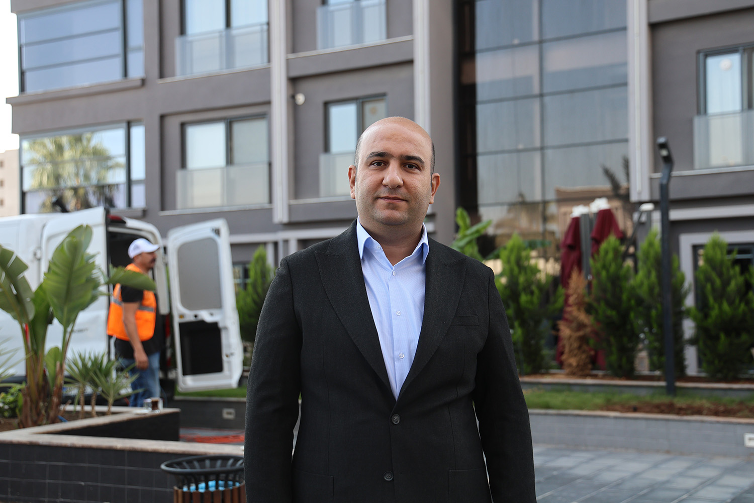 Adana’da Cam Temizliğine Yeni Soluk Dronlar Camcı Oldu (4)