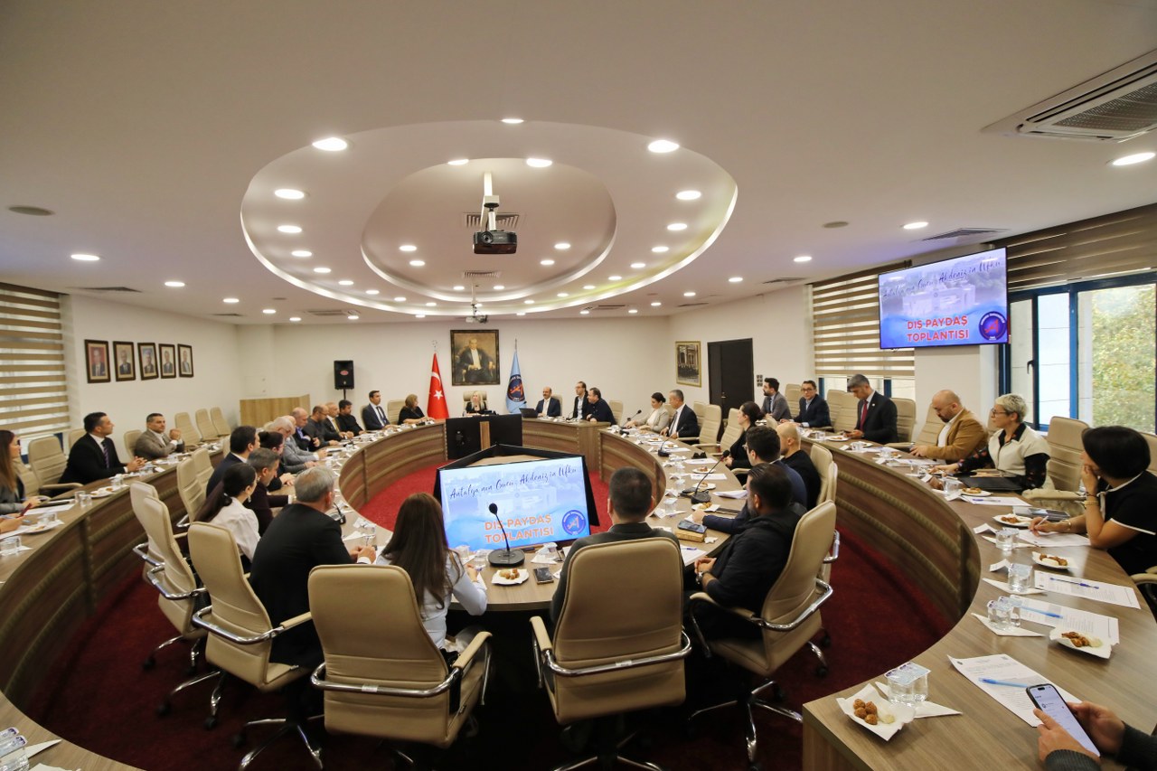 Akdeniz Üniversitesi Dış Paydaşlarıyla Bir Araya Geldi (5)