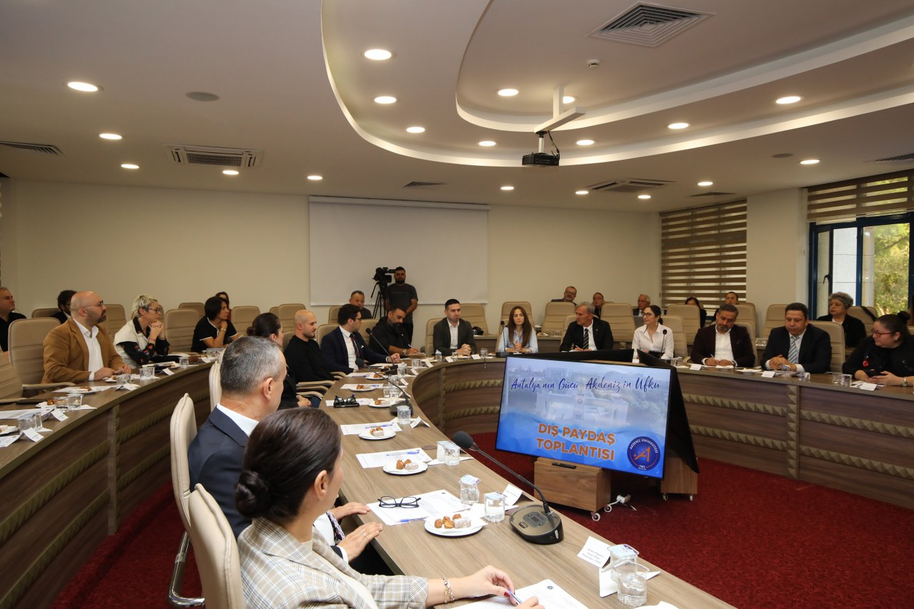 Akdeniz Üniversitesi Dış Paydaşlarıyla Bir Araya Geldi (6)