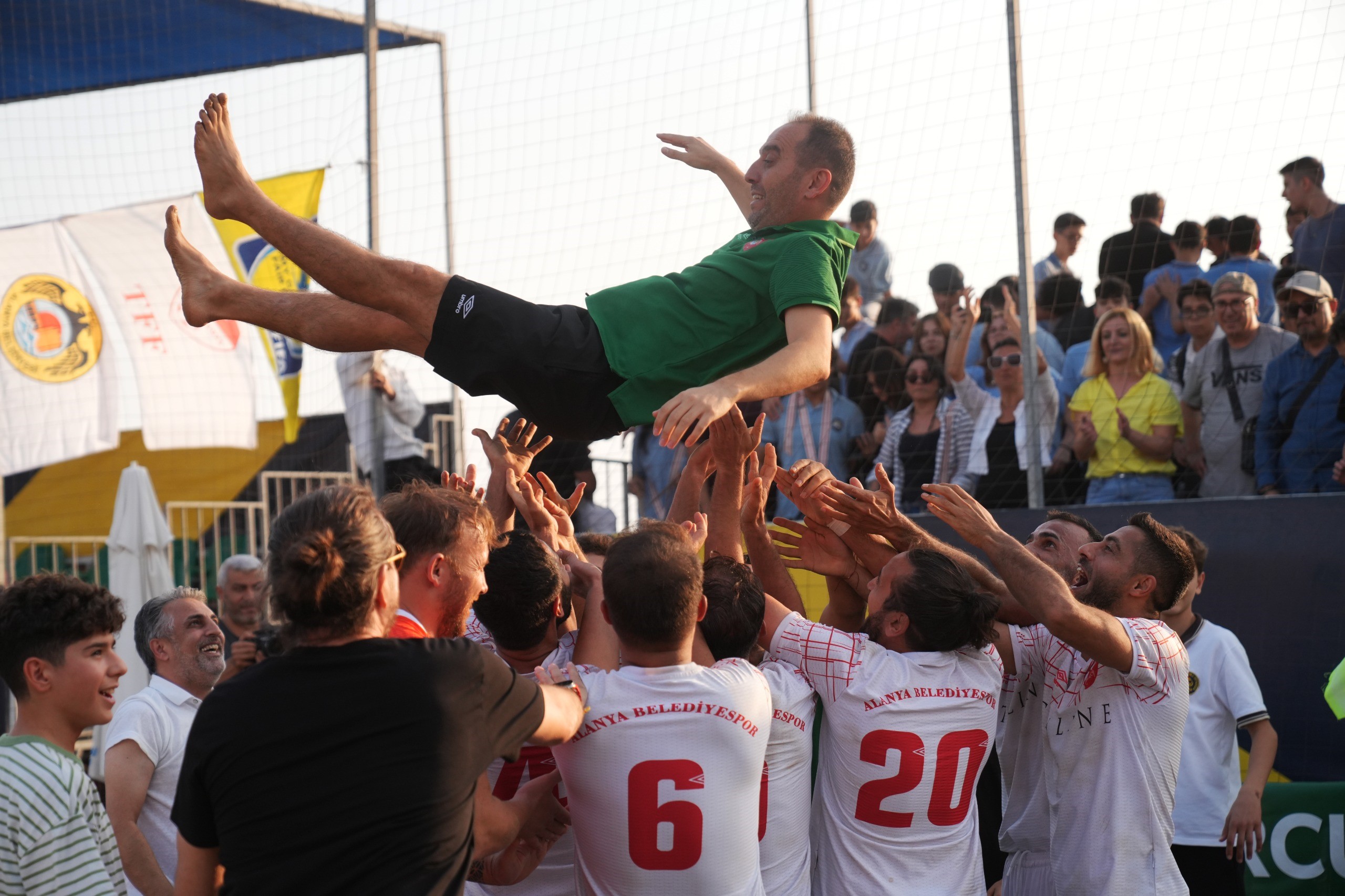 Alanya Belediyespor Plaj Futbolu (1)