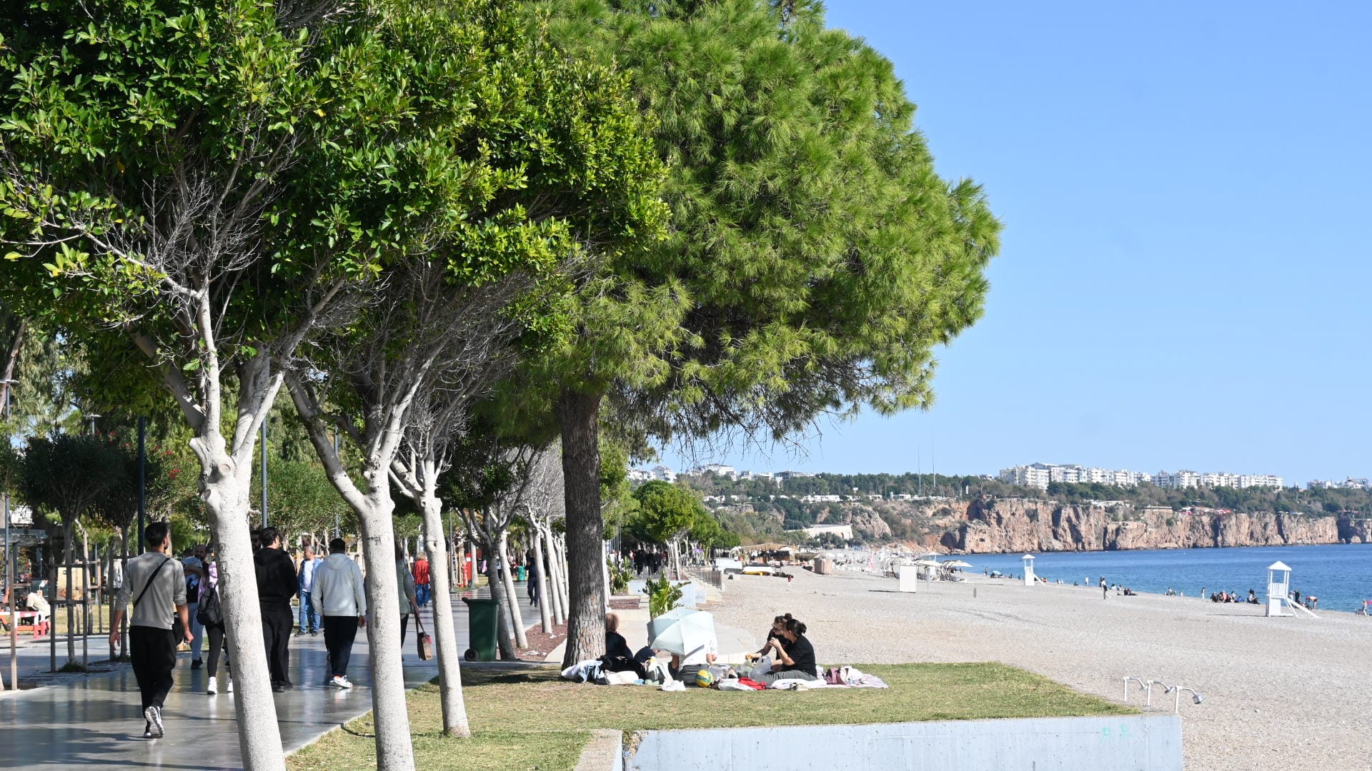 Antalya Sokağa Akın Etti (1)