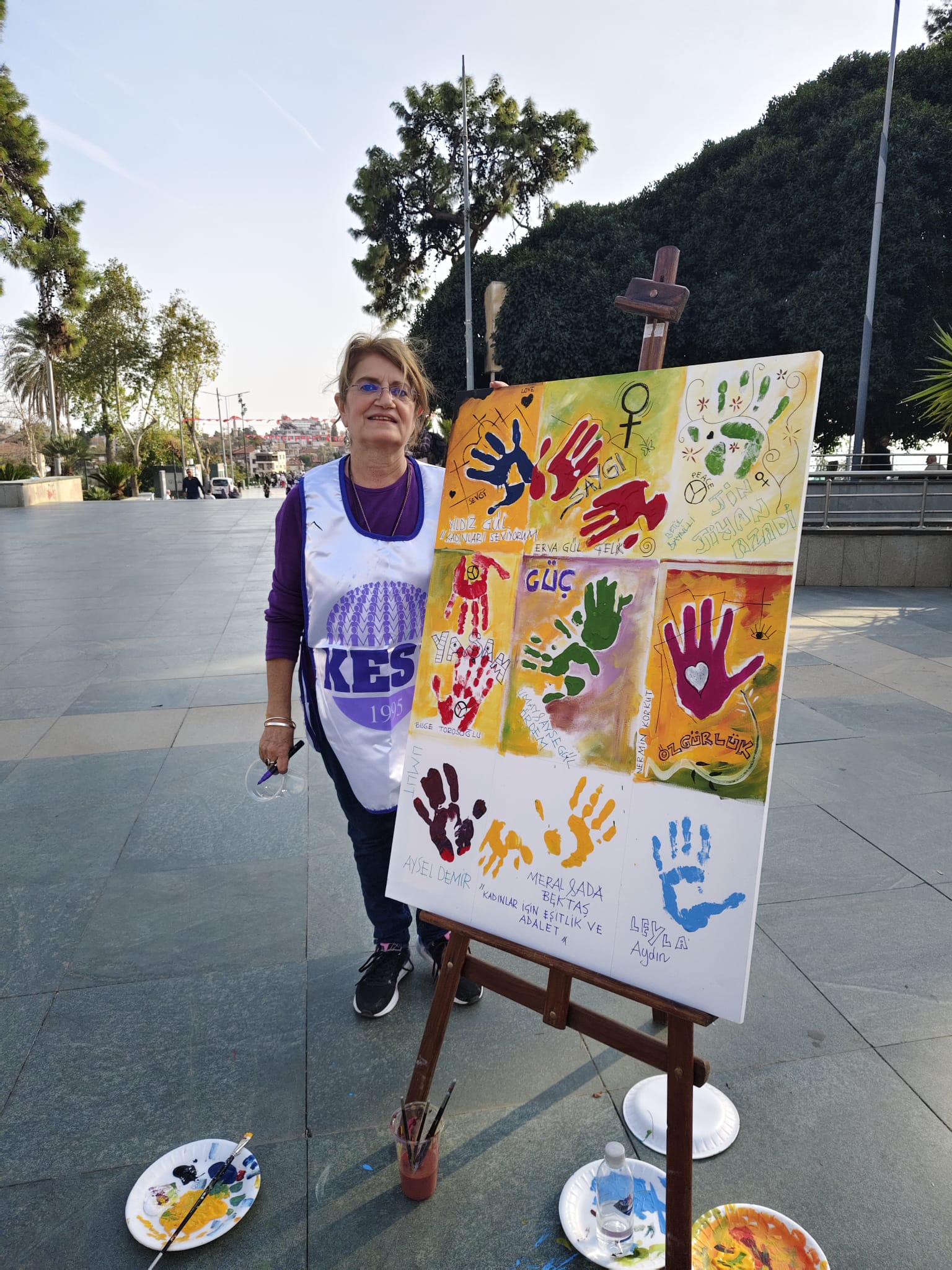 Antalya’da Kadınlar Umudun Resmini Çizdiler (4)