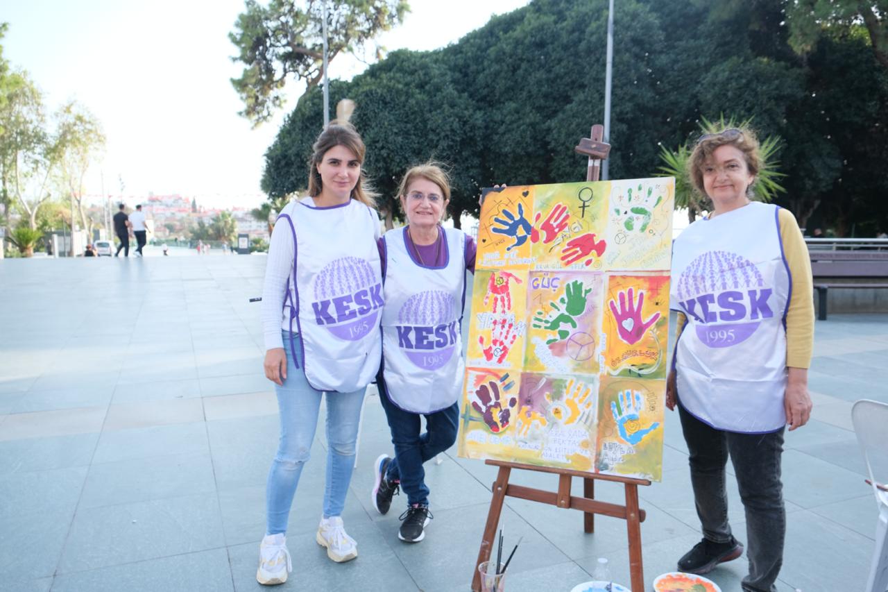 Antalya’da Kadınlar Umudun Resmini Çizdiler (5)