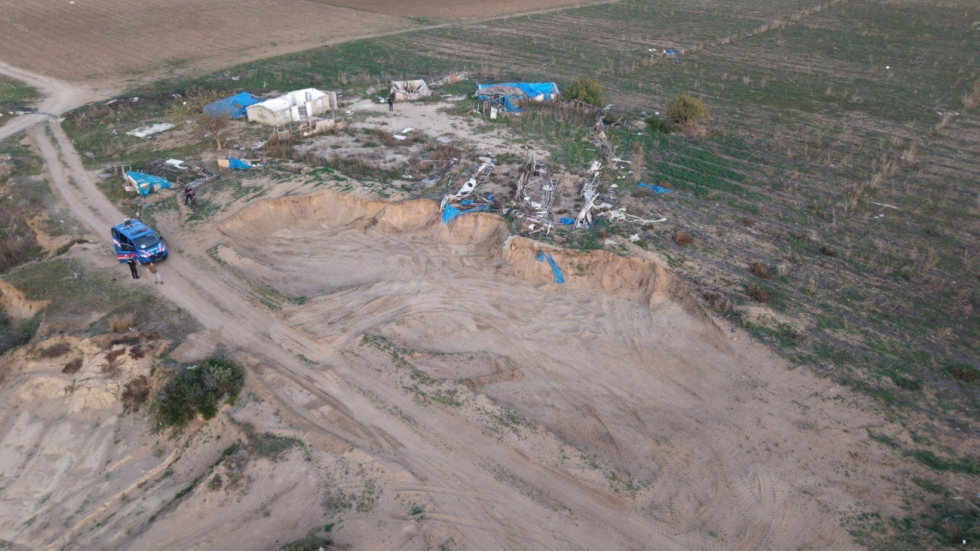 Antalya'da Kum Hırsızları Sahilleri Talan Etti (6)