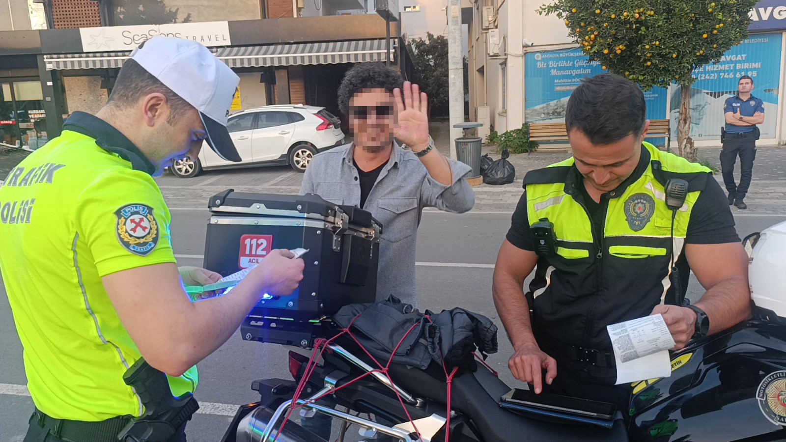 Antalya'da Şok Denetimde Sürücülere Ceza Yağdı (5)