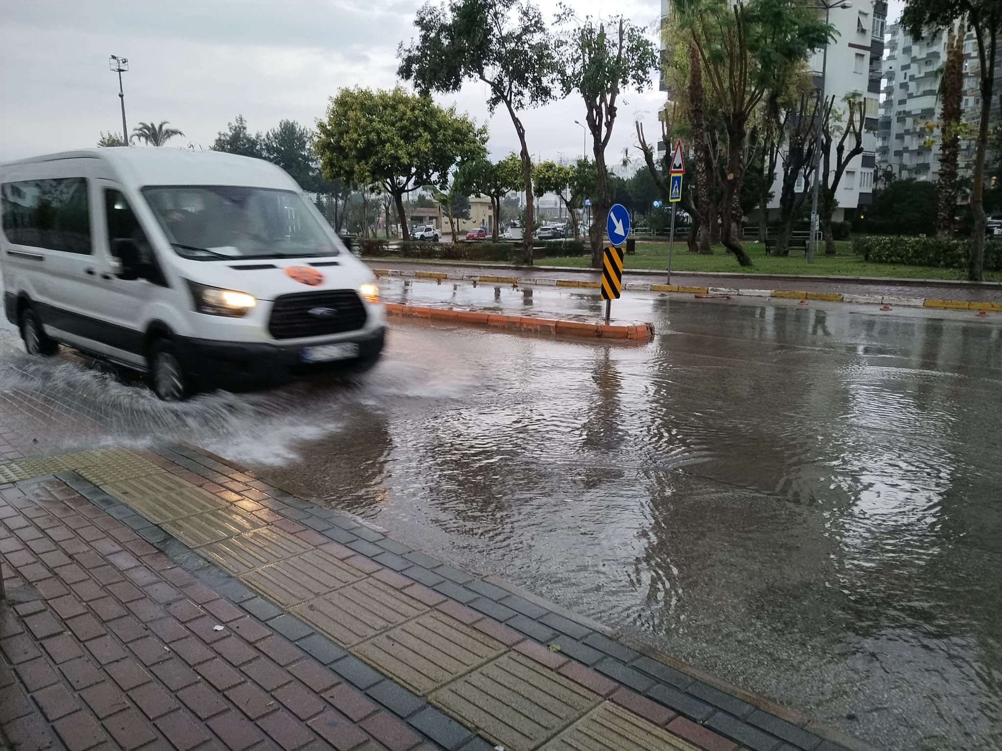 Antalya'da Yagis (1)