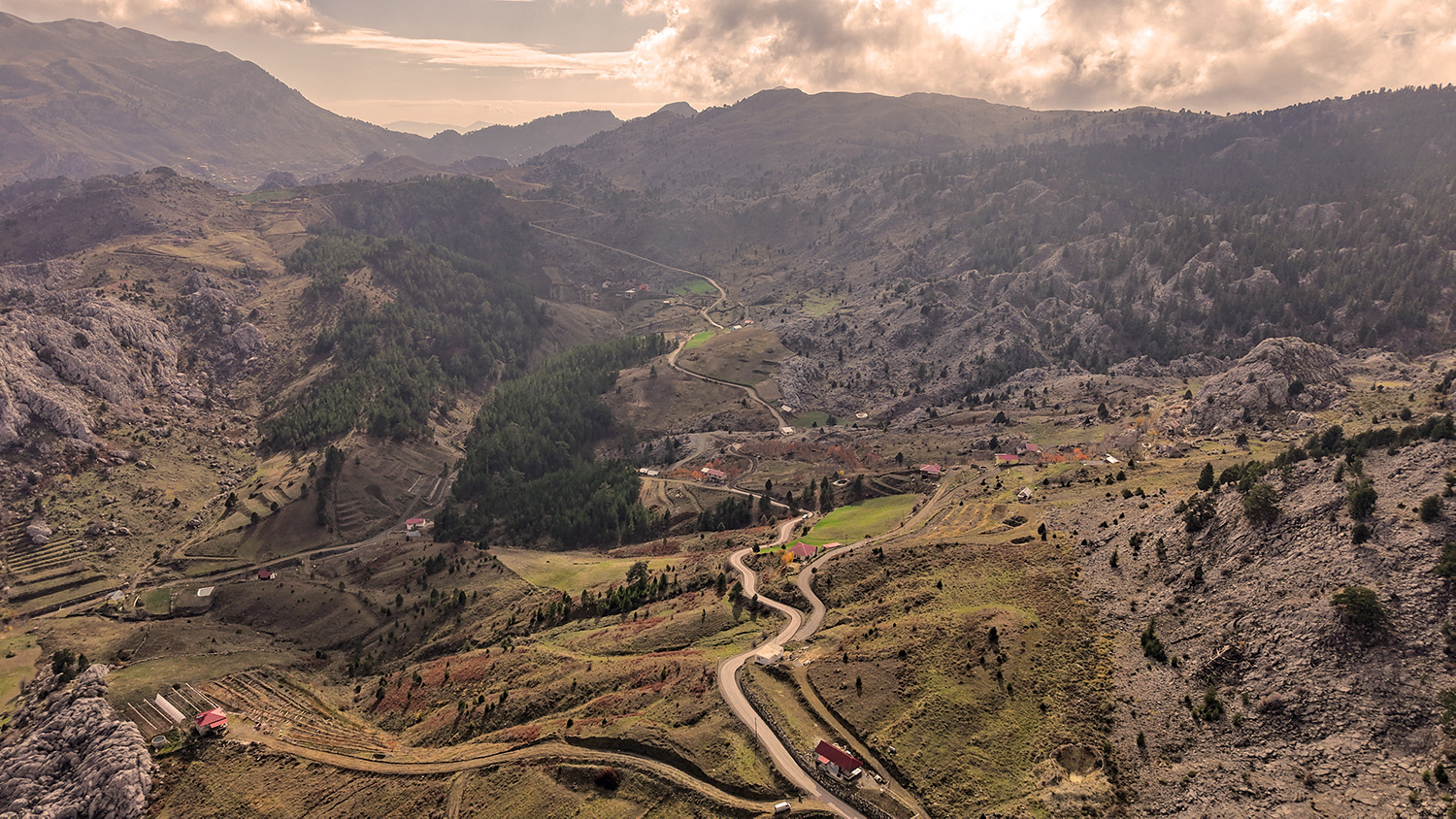 Antalya’da Yıllardır Yol Bekleyen Yaylaya Yeni Yol (8)