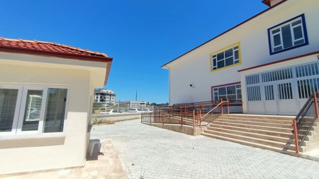 Antalya’nın Göbeğindeki Mahalle Okulsuz (3)