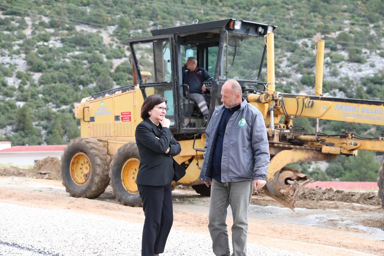 Antalya’nın Kadın Belediye Başkanına Övgü Yağmuru (3)