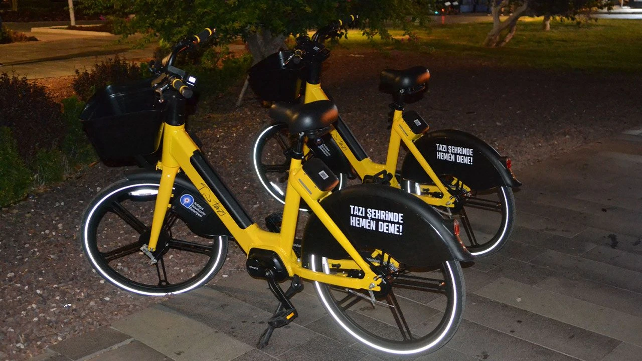 Antalya’nın ‘Tazı’sı Trafiğe Nefes Aldırdı (1)