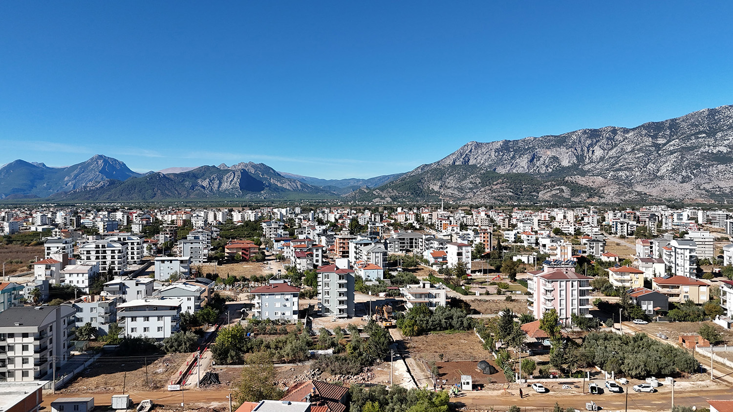 Asat’tan Döşemealtı’na 124 Kilometrelik Altyapı Hamlesi (8)