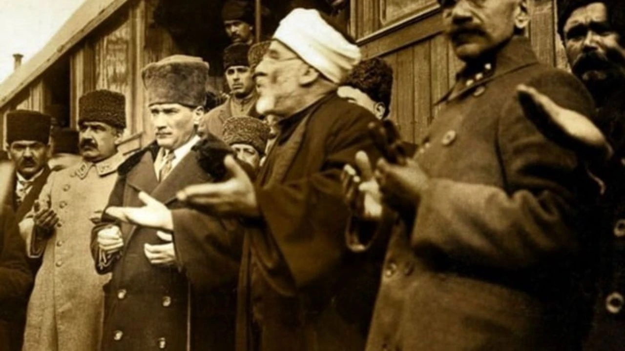 Atatürk (2)-2
