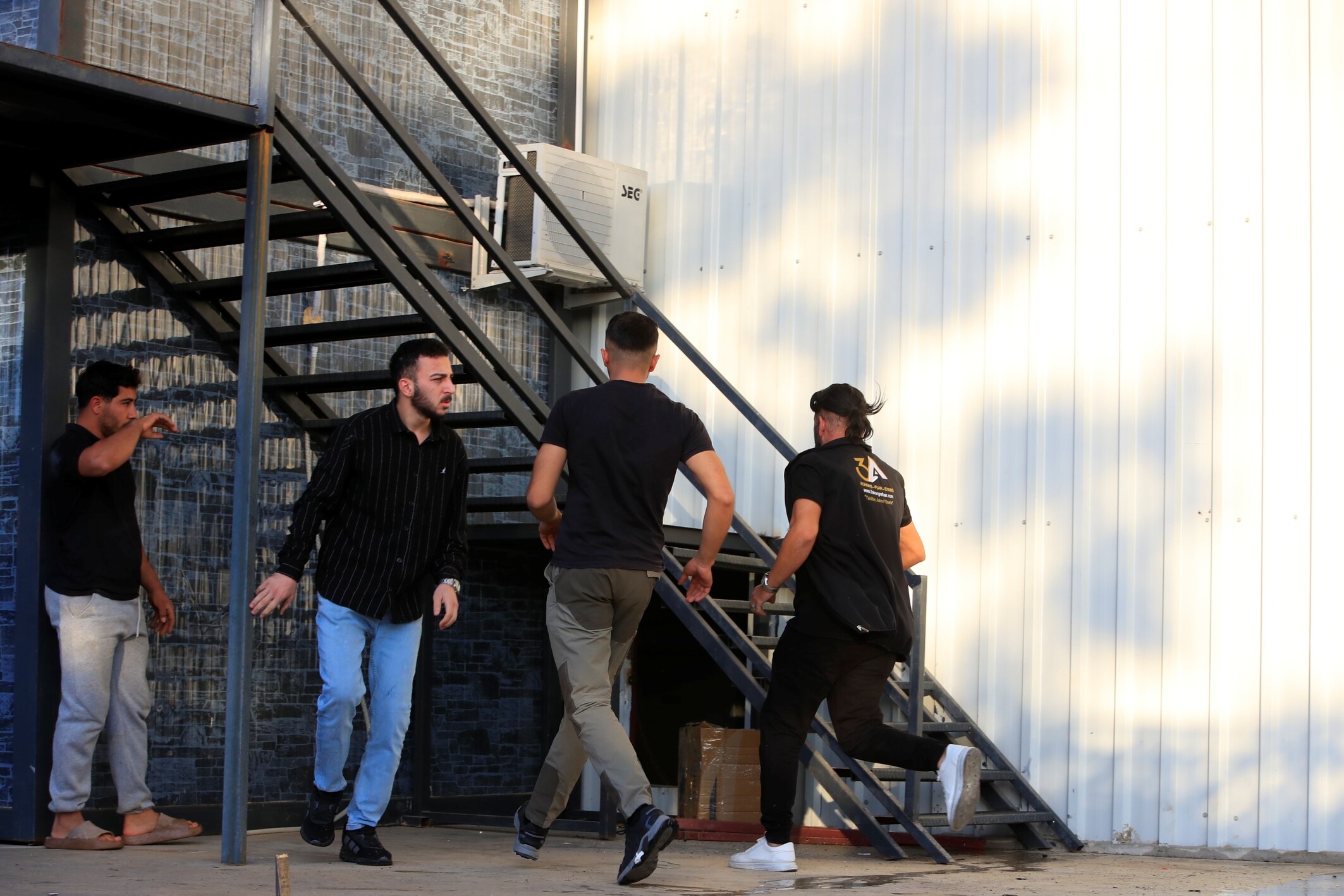 Atolye Uretim Tesisi Alev Alev Yandi (2)