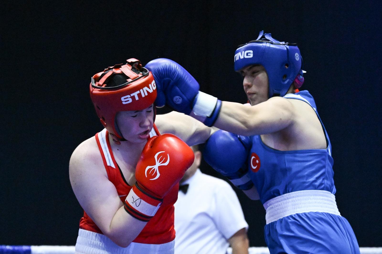 Avrupa Ikincisi Yağmur Eryurt’tan Başkan Vekili Çiçek’e Ziyaret (1)-1