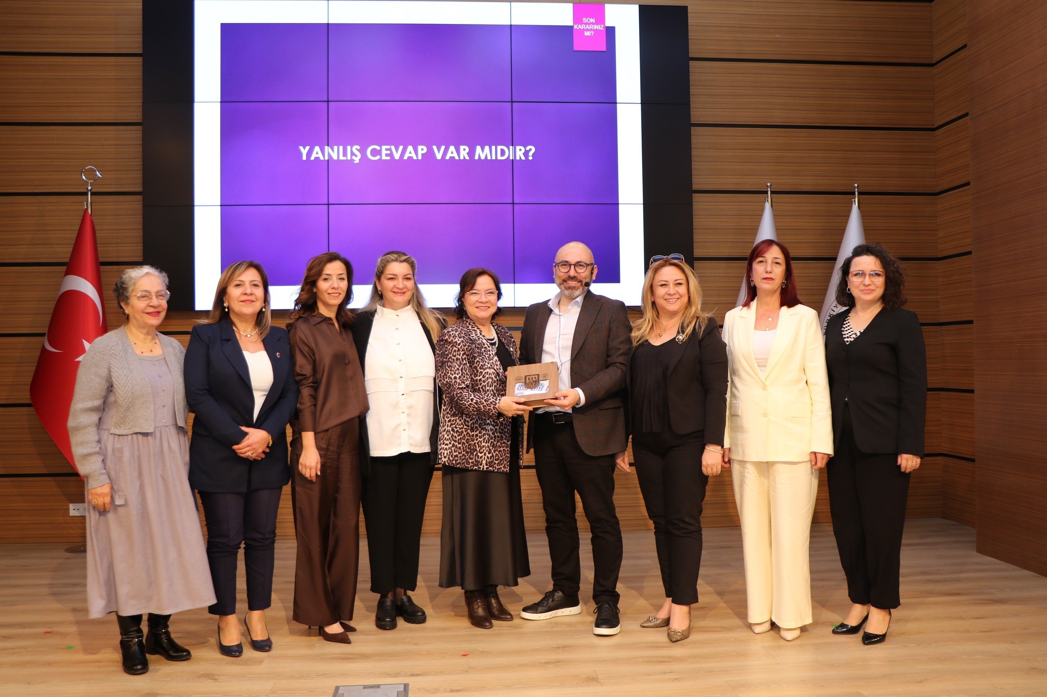 Aydın’da Kadın Girişimcilere Sertifikaları Verildi 04