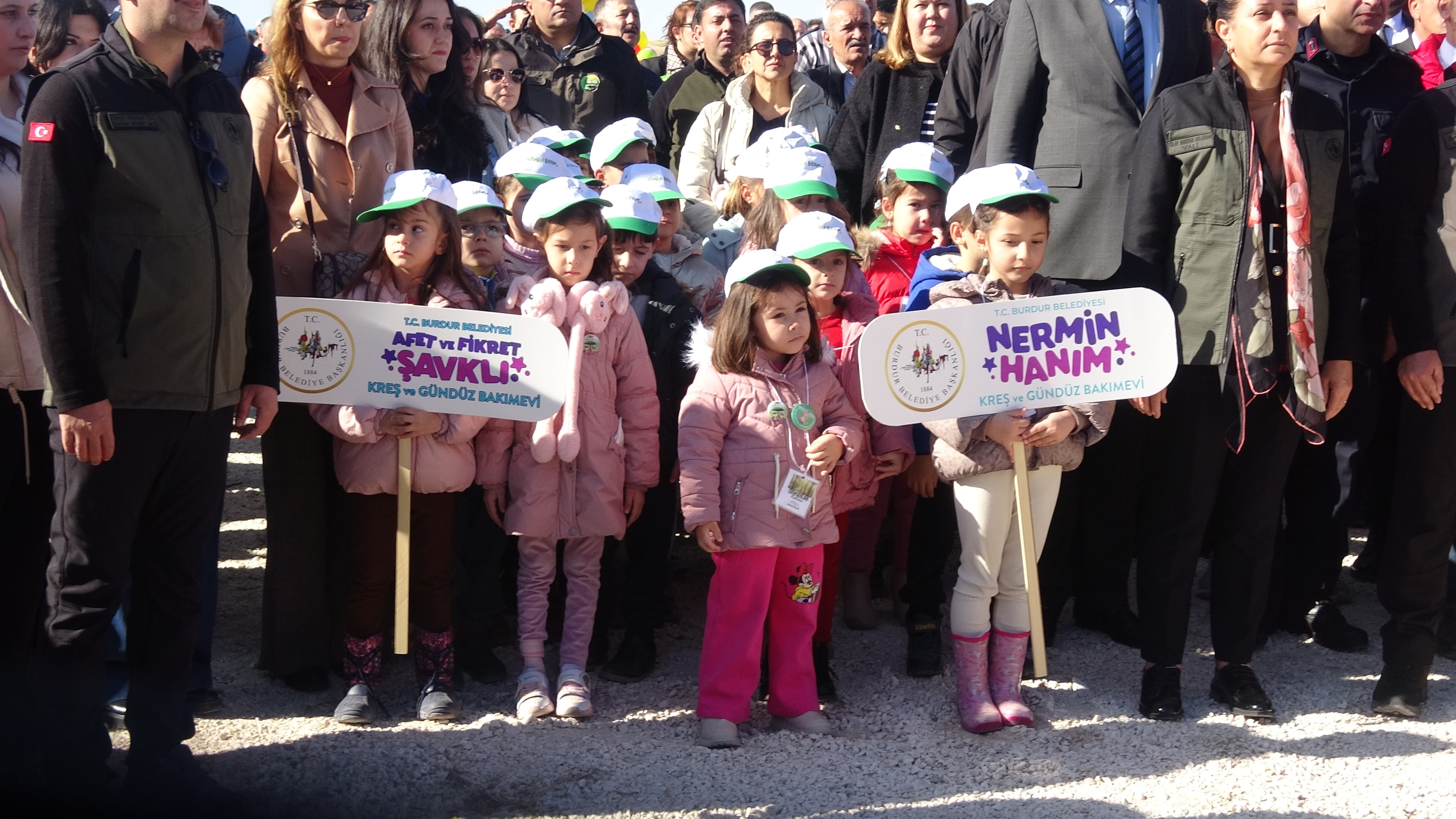 Burdur Da 13 Bin Fidan Toprakla Buluştu (3)