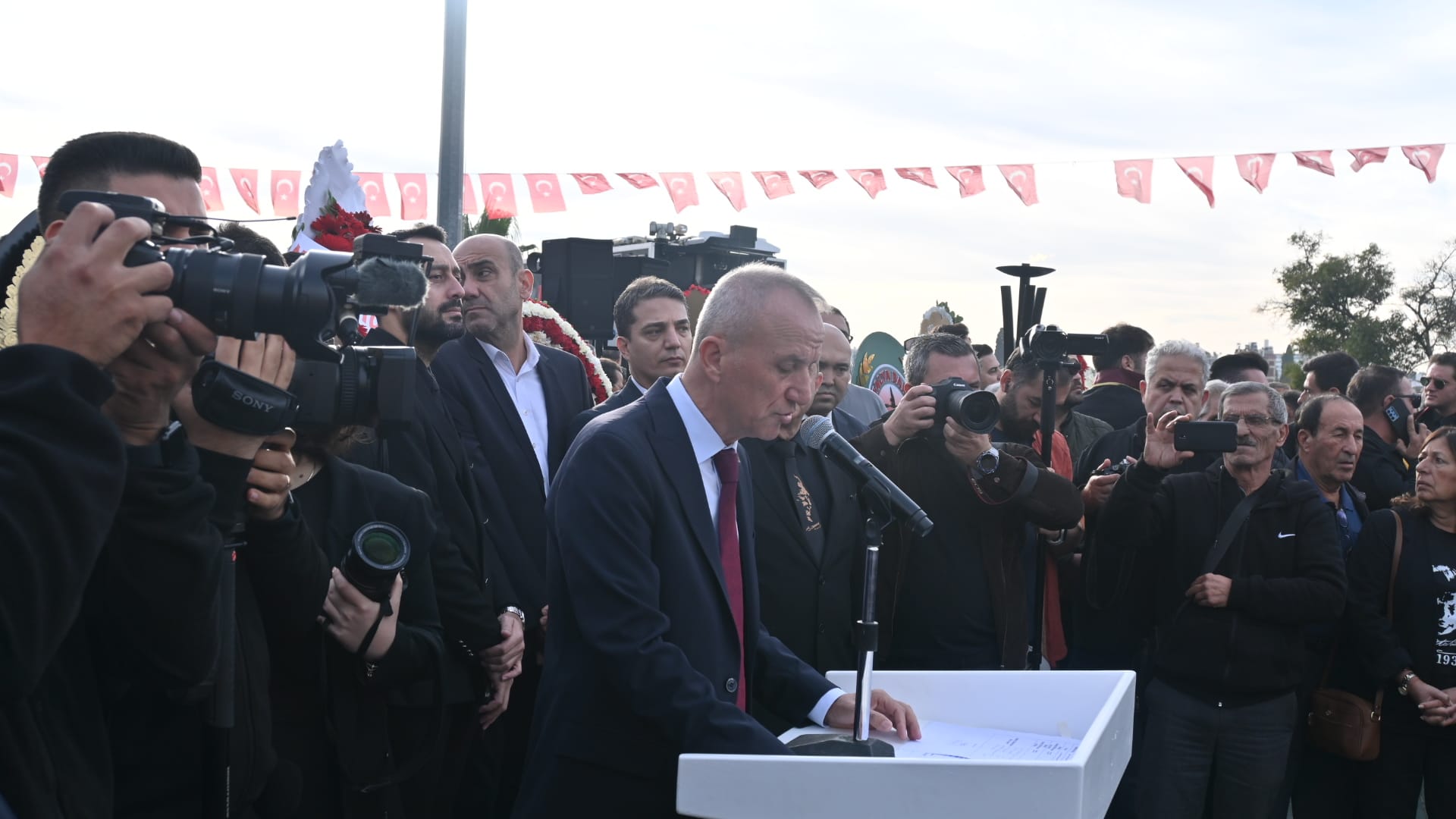 Chp Antalya, Atatürk’ü 87. Yılında Minnetle Andı (5)