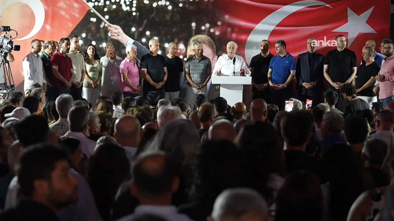 Chp Antalya Il Yönetim Kurulu (3)