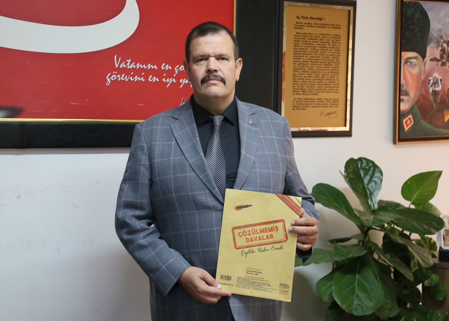 Cinayet Oyunlarina Egitim Sendikalarin 1040065 308652 (Large)