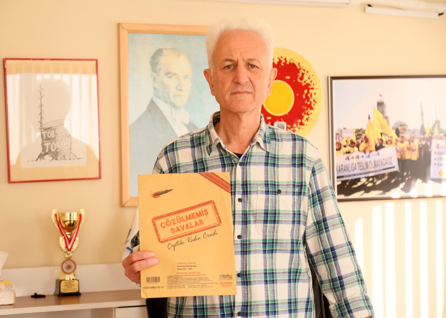 Cinayet Oyunlarina Egitim Sendikalarin 1040066 308652 (Large)