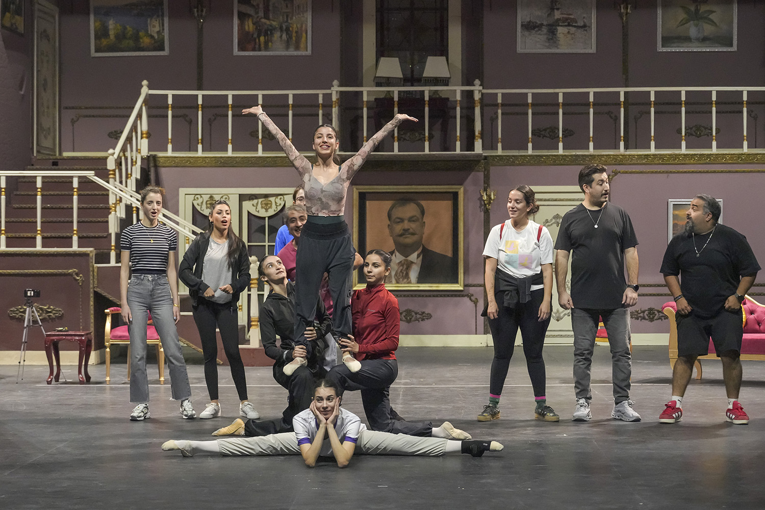 Dünya Prömiyeri ‘Dino Ormanı’ Sahneye Çıkıyor (4)