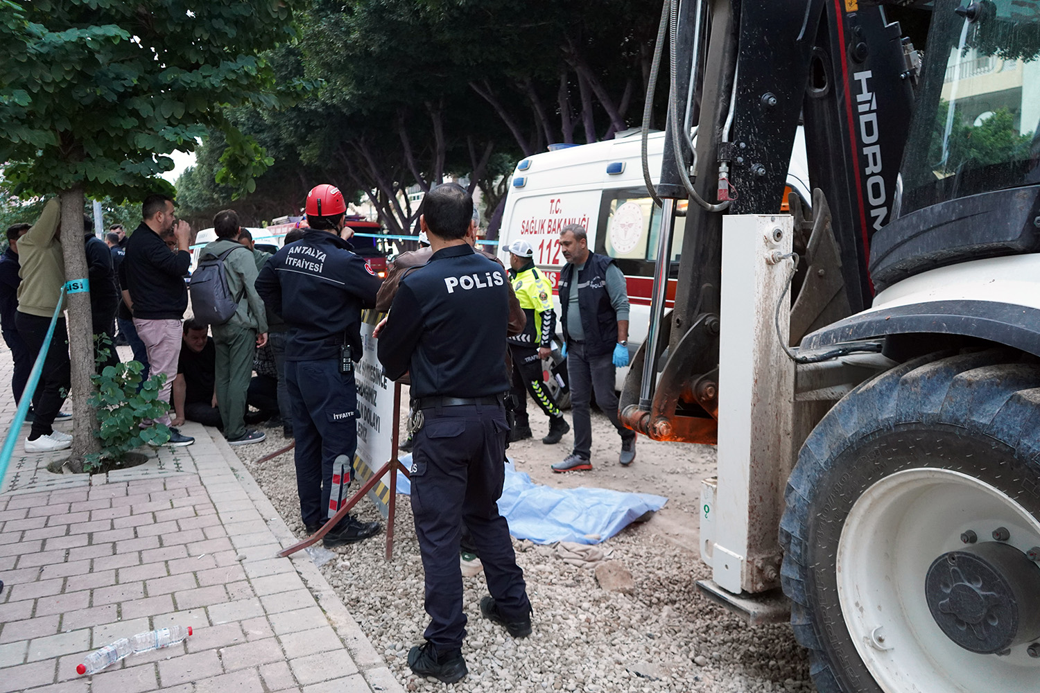 E K M E K A L M A K I C I N C I K M I S T I K E P C E N I N A L T I 1031826 306168