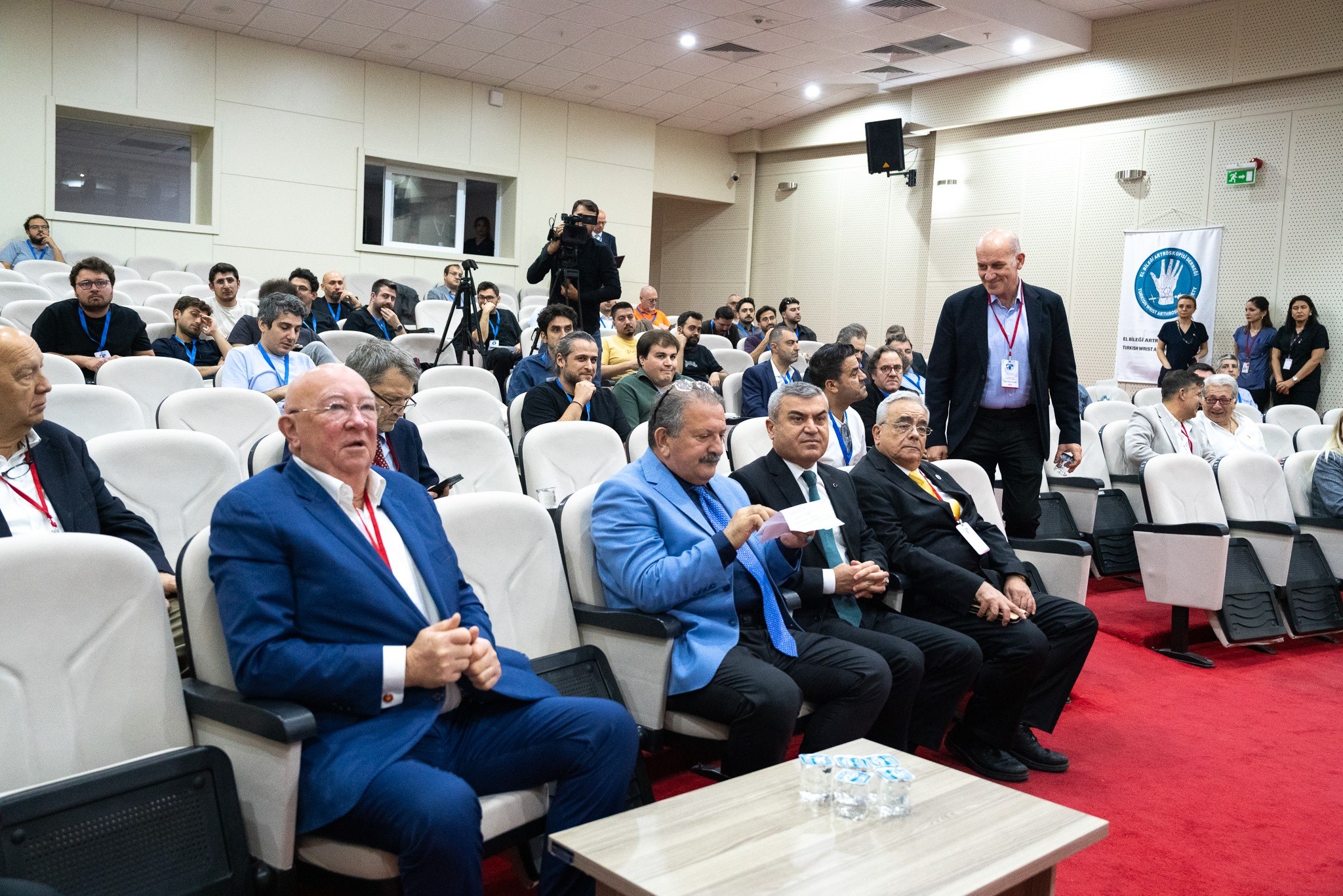 El Bilegi Artroskopisi (1)