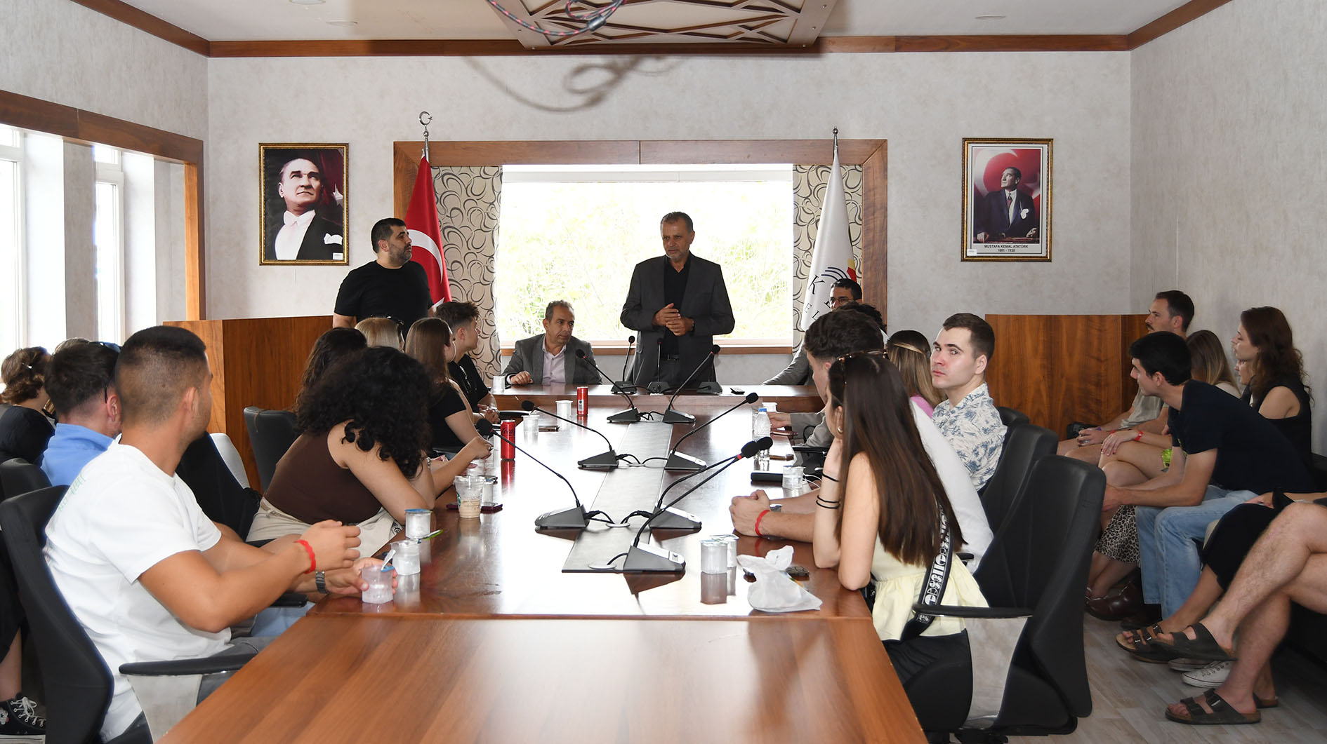 Erasmus Öğrencilerinden Başkan Vekili Bilici’ye Ziyaret (2)