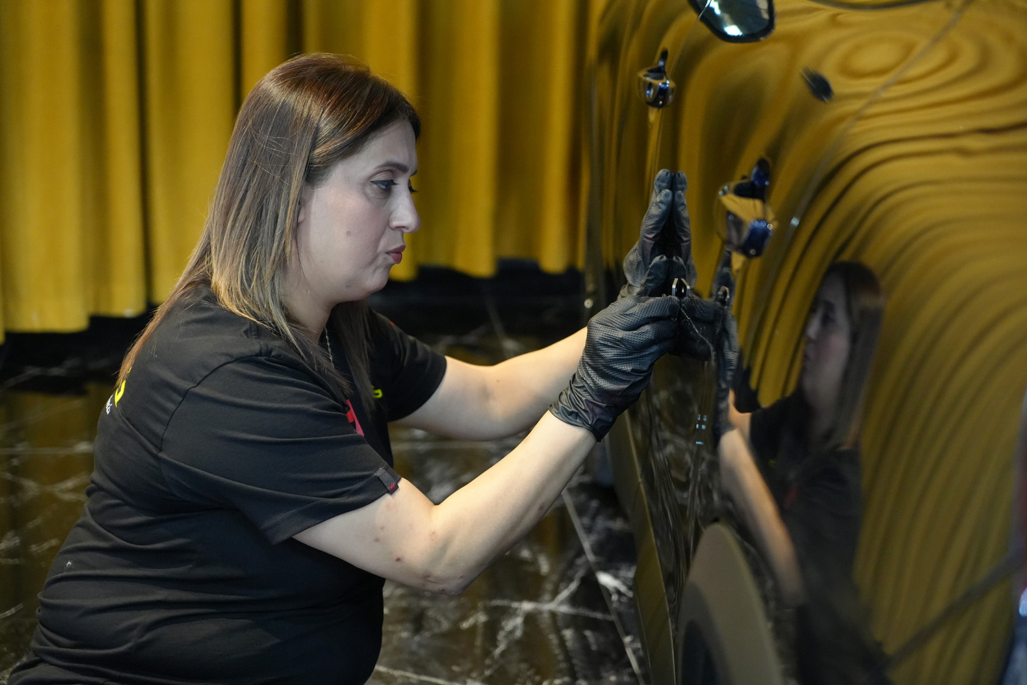 Eşinin Yanında Çırak Olarak Başladı, Müşterilerin Vazgeçilmezi Oldu (5)