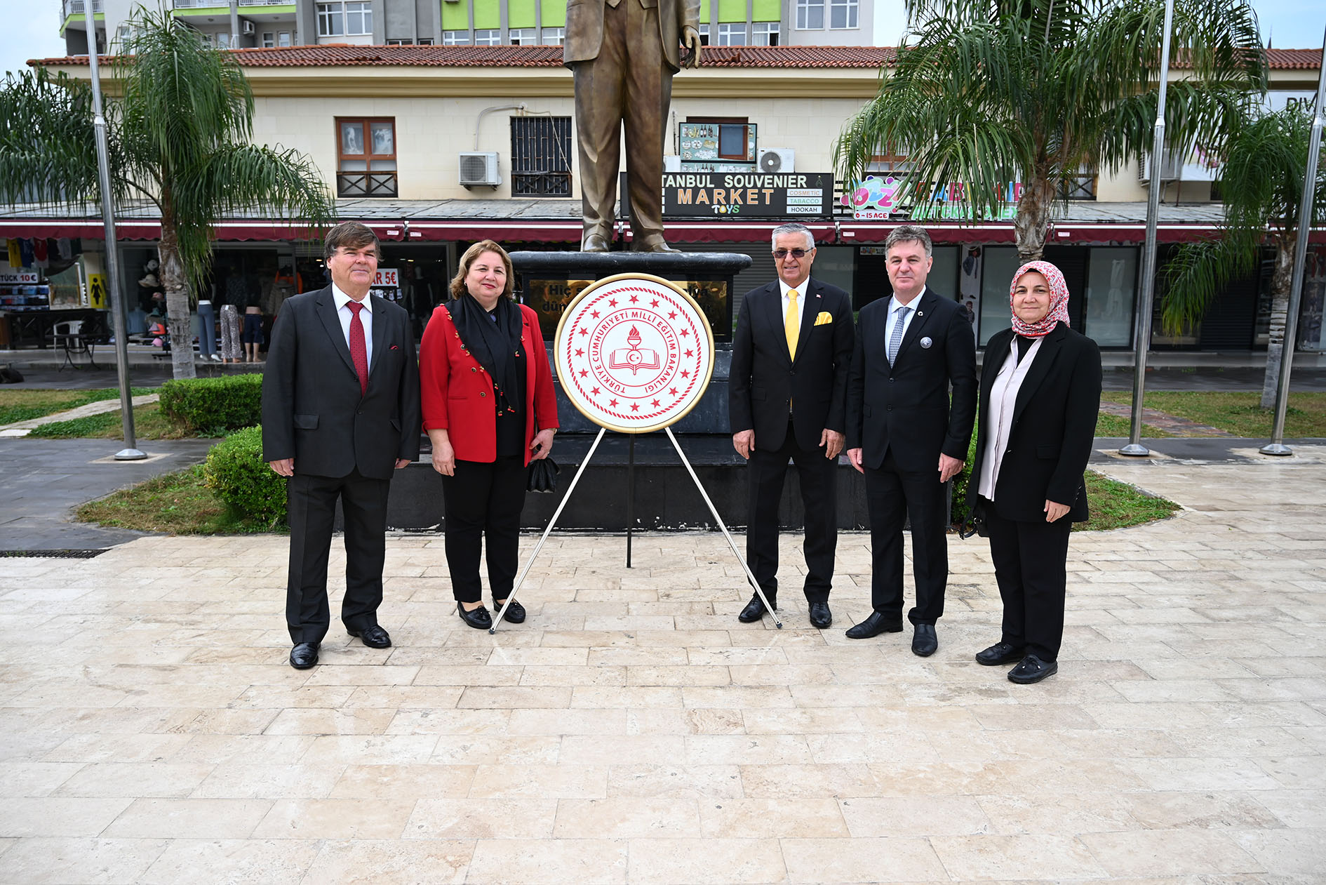 Eski Öğretmen Belediye Başkanı Öğretmenleri Unutmadı (1)