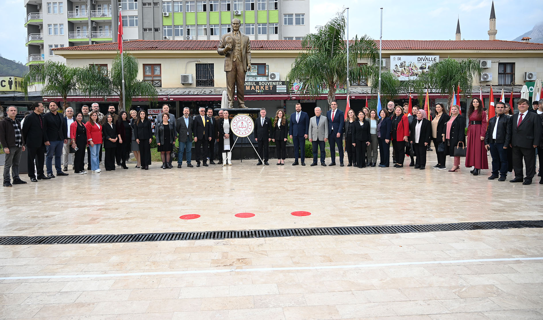 Eski Öğretmen Belediye Başkanı Öğretmenleri Unutmadı (4)