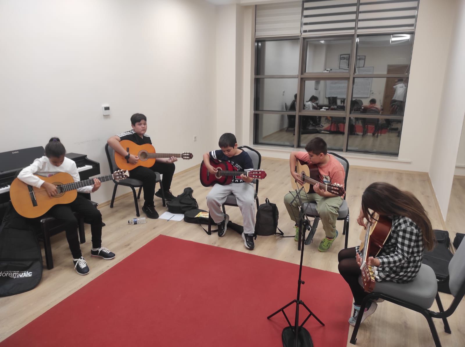 Genç Müzi̇syenler Geleceğe Konyaalti’nda Hazirlaniyor (3)