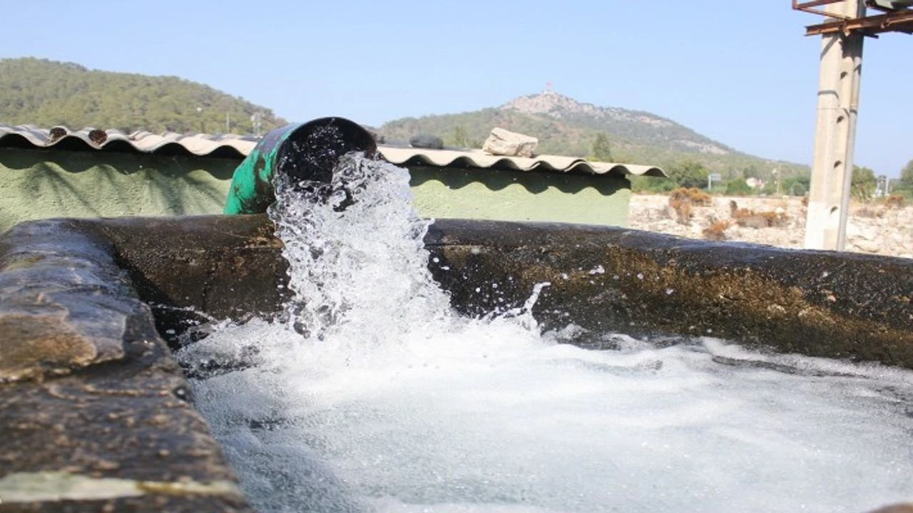 Hisarçandır Mahallesi Susuz 8 Aydır Su Yok Halk İsyanda (4)