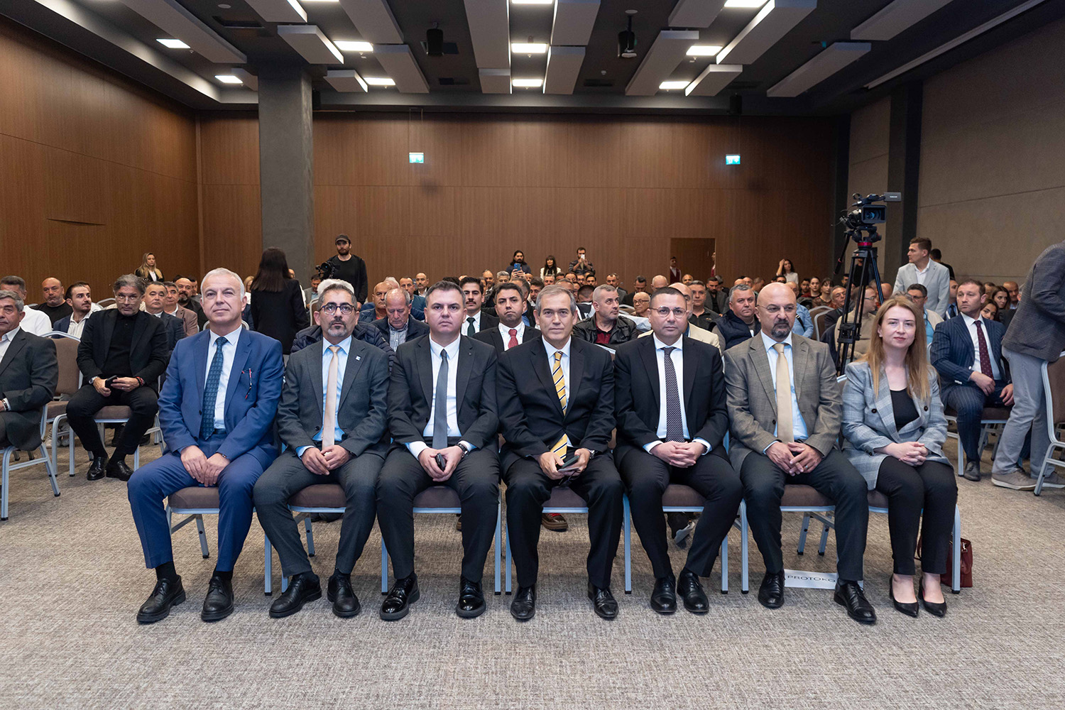 Hoteltech Fuarı Ve Neredeyse Sıfır Enerjili Binalar Sempozyumu Başladı (4)