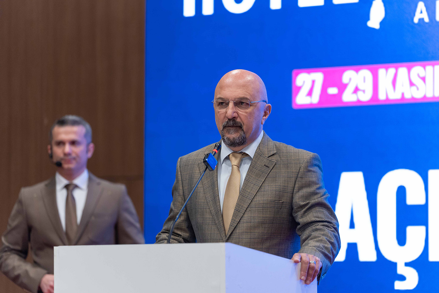 Hoteltech Fuarı Ve Neredeyse Sıfır Enerjili Binalar Sempozyumu Başladı (5)