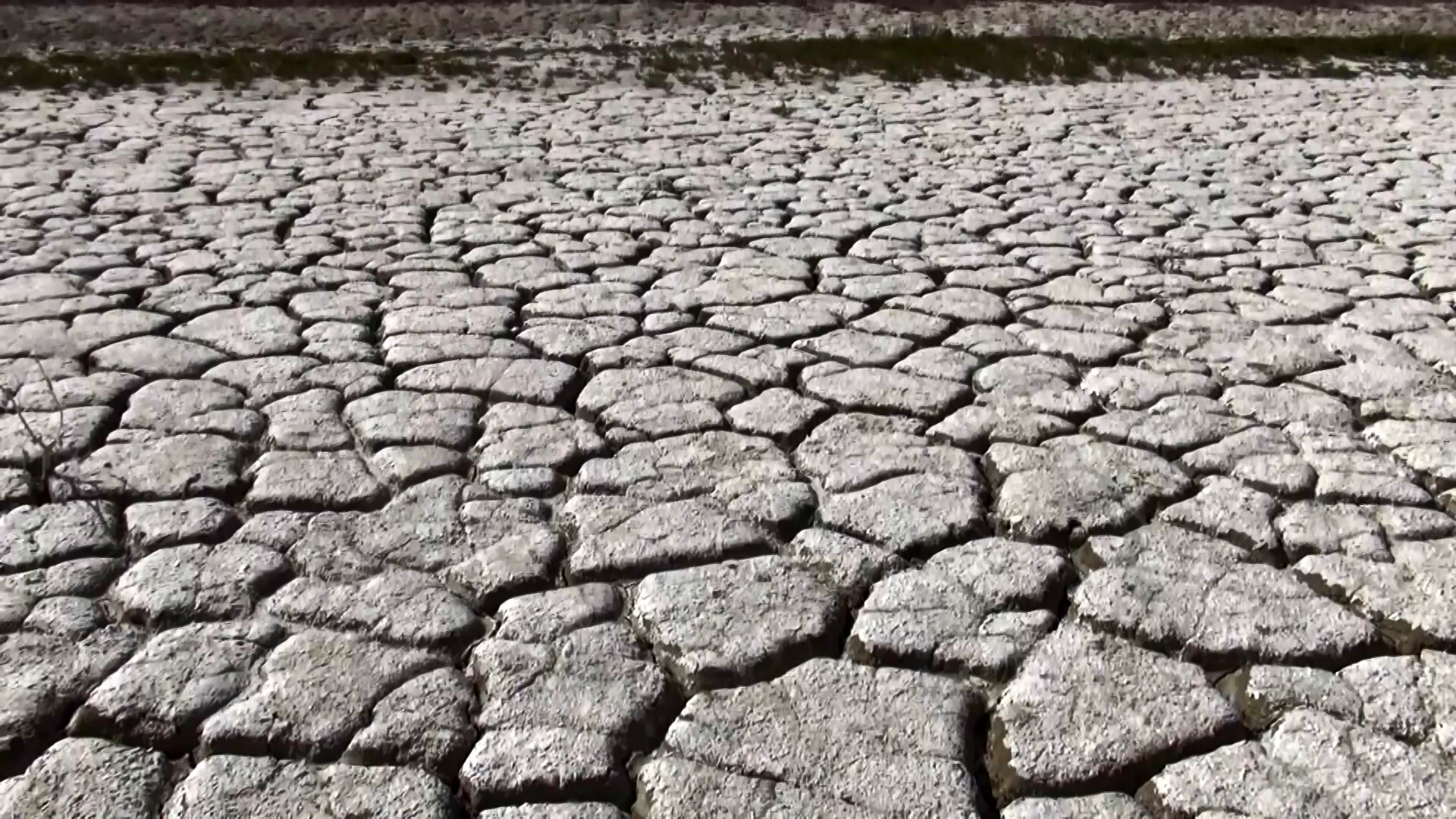 I K L I M D E G I S I K L I G I N E U Y U M I C I N O R N E K P R O J 1002971 297606