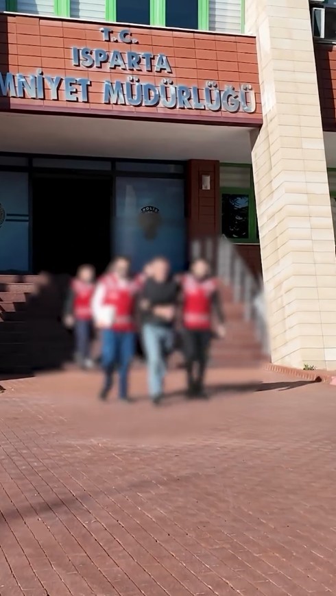 Isparta'da Ekimde 602 Aranan Şahıs Yakalandı (4)